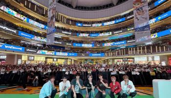 NCT 드림 中 팝업스토어 깜짝 등장…팬 1만 5000여 명 몰려
