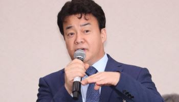 넷플릭스 "'흑백요리사2' 백종원 출연…판단 시청자들에 맡길 것"