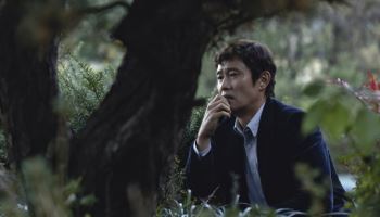 '어쩔수가없다' 어쩔 수 없이 과몰입…이병헌, N차관람 유발 필사의 열연 