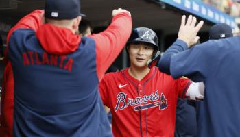 김하성, 시즌 5호 홈런 폭발…9경기 연속 안타 행진