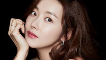 '두산베어스 찐팬' 배우 소이현, 25일 승리기원 시구 진행