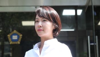 '42억 횡령' 황정음, 징역형 집행유예…소속사 "더 책임 있는 배우될 것"