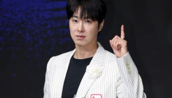 유노윤호, 솔로 가수로 돌아온다…2년 만에 신곡 내고 컴백