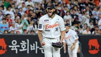 ‘외인 투수 첫 4관왕 도전’ 한화 폰세, 한 번 더!