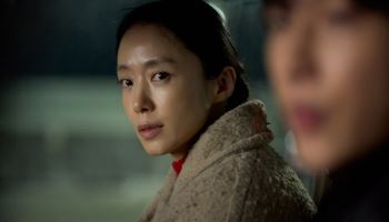 '사마귀' 넷플릭스 글로벌 비영어 3위…깜짝 등장 전도연의 카리스마