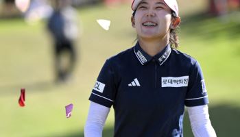 15~18번홀 버디로 LPGA 직행하는 황유민…“美 진출 시기는 상의해볼 것”(종합)
