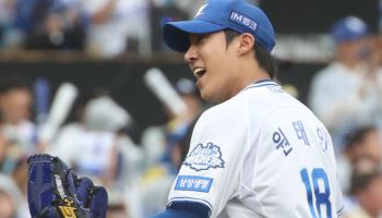 "경기 전 돌아가신 어머니께 기도드렸죠"...에이스 원태인의 간절함