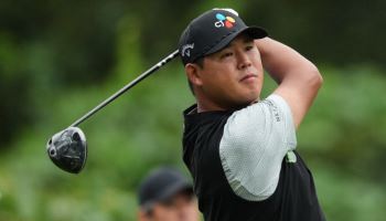 롤러코스터 탄 김시우, 안병훈과 공동 3위…'역전 우승 가능성 남겨'