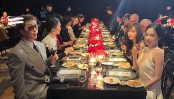 '유방암 행사 논란' W코리아, 공식 사과 "진행 적절치 않았다"