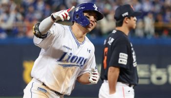'삼성의 히어로' 김영웅, 연타석 3점포...삼성, PO 5차전 간다