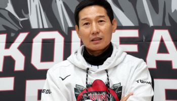 '먼저 1승' LG, KS 1차전과 같은 라인업..."류현진 공략해야"