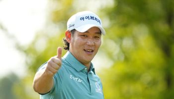 김봉섭 "2부투어 겪으며 심기일전…다시 우승트로피 들어올릴 것"