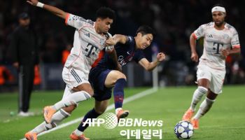 '이강인 빛바랜 첫 도움'  PSG, 10명 싸운 뮌헨에 무릎...김민재 교체출전