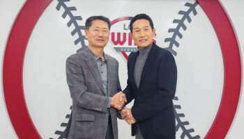 'LG 통합우승' 이끈 염경엽 감독, 사령탑 최초 총액 30억원 재계약