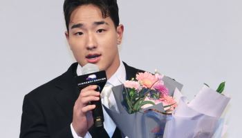 안현민-구자욱-레이예스, 골든글러브 외야수 부문 수상