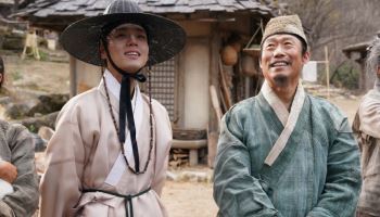 박지훈의 열연 엄지척… 영화 '왕과 사는 남자'[별의별 리뷰]