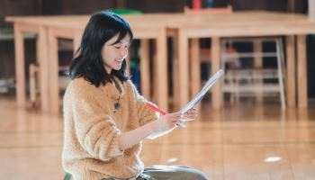 김태리가 선사하는 힐링… '방과후 태리쌤'[별의별 리뷰]