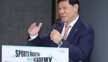 "프로스포츠, 팬심만으론 안돼…돈 벌어야 산다"