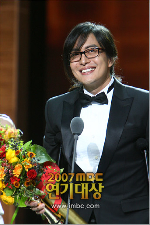 배용준, 2007 MBC 연기대상 대상 포함 3관왕... '태사기' 8관왕
