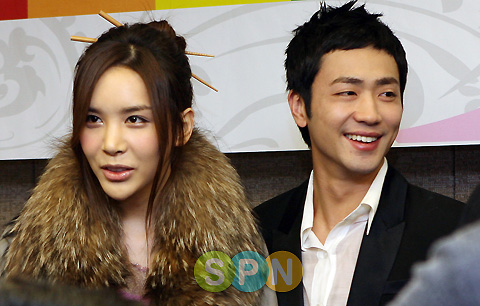 하리수-박현빈, '문화재 보호 앞장설게요~'                                                                                                                                                