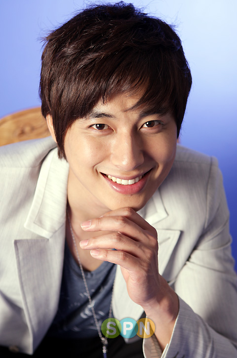 Lee hoon actor. Lee Ji Hoon актер. Lee Ji-Hoon (actor, born 1988). Ли Джи Хун (Lee Ji Hoon). Ли Чжи Хун 1988.