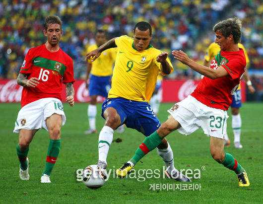 (남아공 월드컵)브라질·포르투갈, '죽음의 조'에서 16강 진출