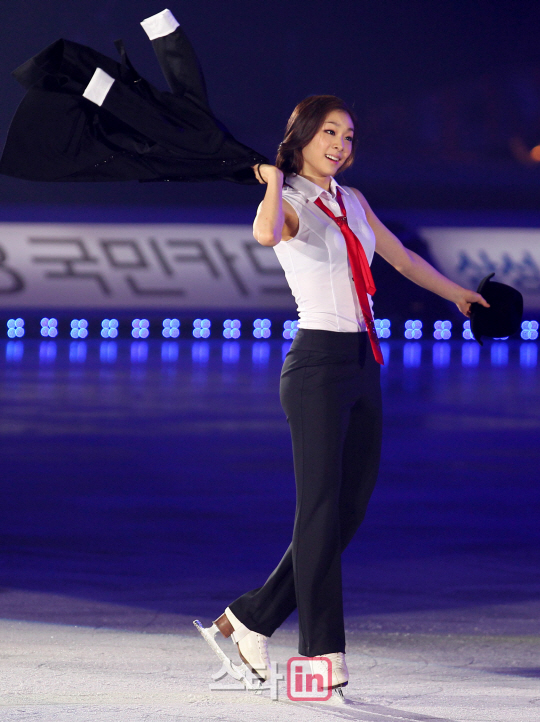 김연아 `매니시룩`                                                                                                                                                                                 