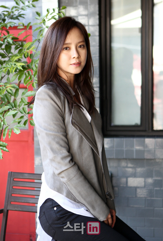 영화 '자칼이 온다'의 배우 송지효                                                                                                                                                        