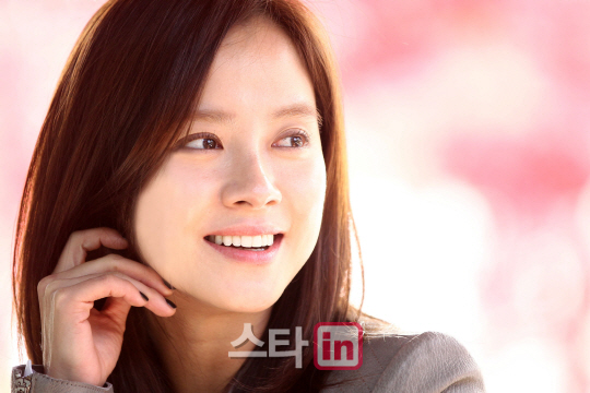 '자칼이 온다'의 배우 송지효                                                                                                                                                             