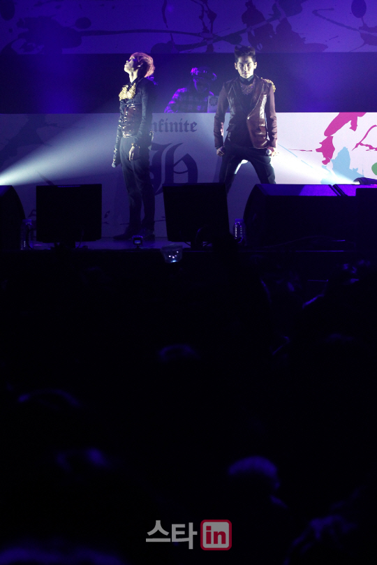 인피니트H 쇼케이스 ''카리스마 넘치는 무대''                                                                                                                                   
