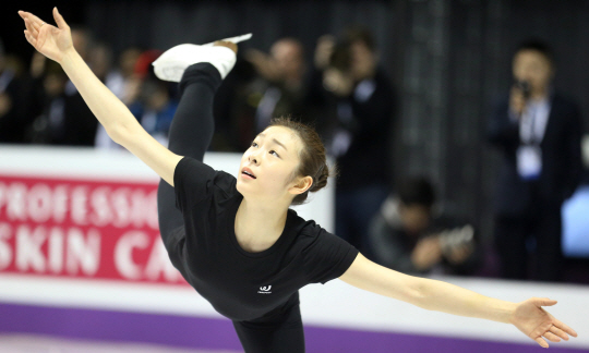  피겨여왕 김연아의 첫 훈련                                                                                                                                                                        