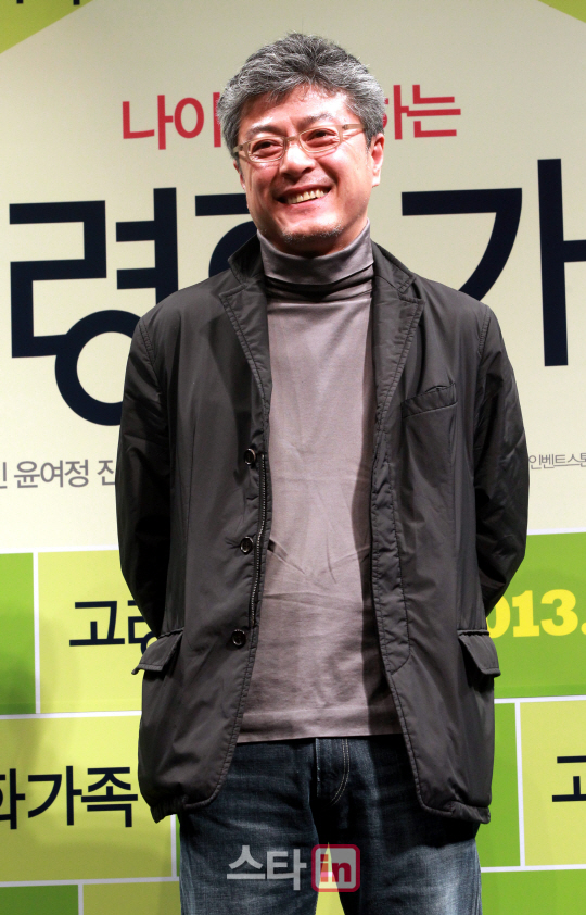 송해성 감독 ''시원한 미소''                                                                                                                                                   