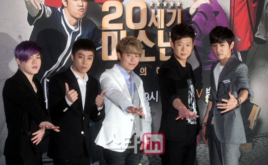 `20세기 미소년` 파이팅!                                                                                                                                                                           