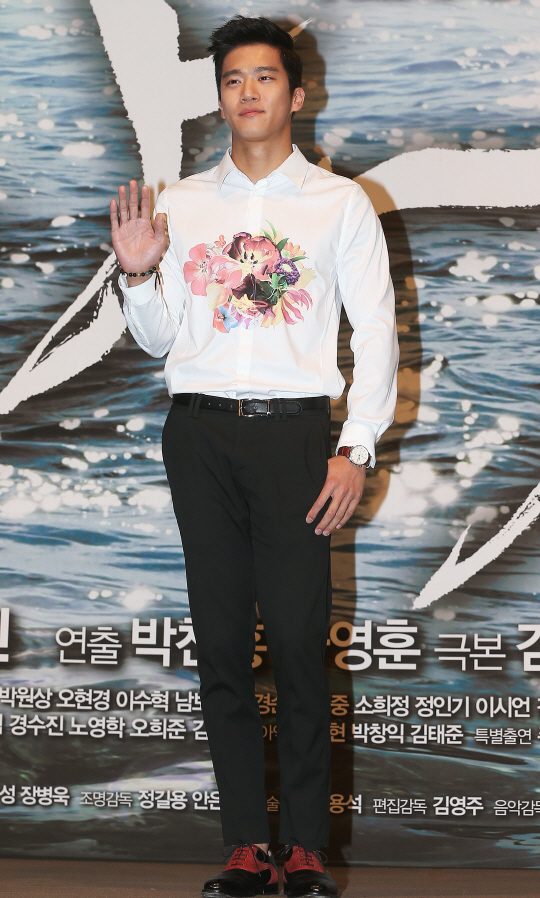  하석진, 엄친아 역할 맡앗어요                                                                                                                                                                     