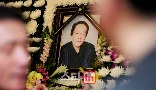 ''전설의 DJ'' 이종환 별세                                                                                                                                                     