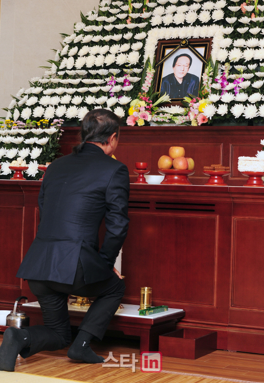 ''전설의 DJ'' 故 이종환 폐암으로 별세                                                                                                                                         