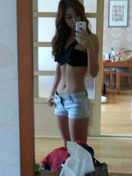 씨스타 소유, ''걸그룹 원톱 몸매''…복근 사진 ''눈길''                                                                                                           