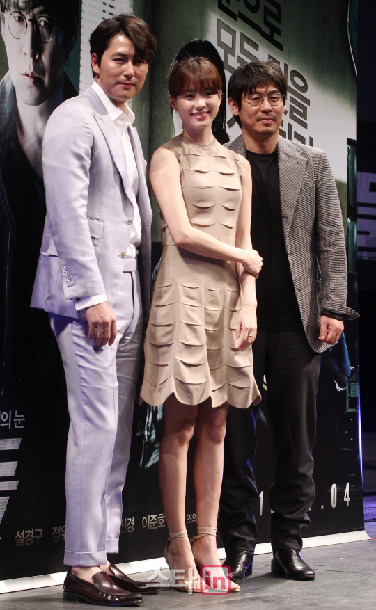 ''감시자들''의 주역들                                                                                                                                                         