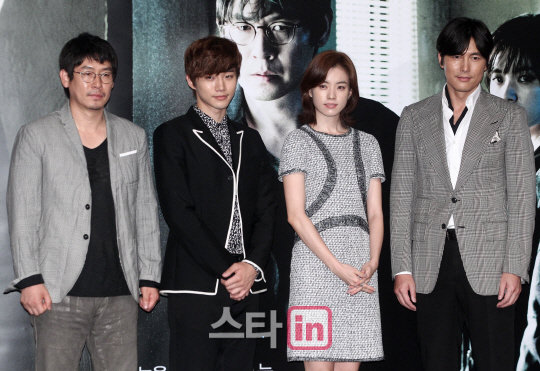 영화 ''감시자들''의 주역들                                                                                                                                                    