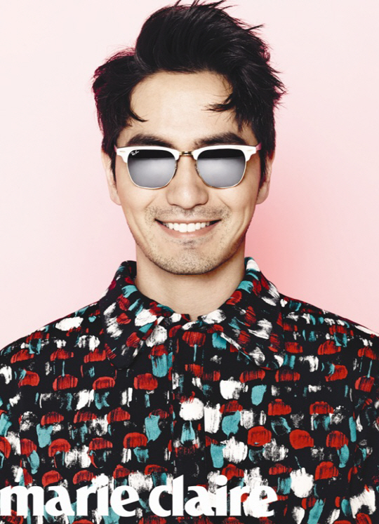  이진욱 여름 화보, ‘유니크한 선글라스’ 눈길                                                                                                                                                     