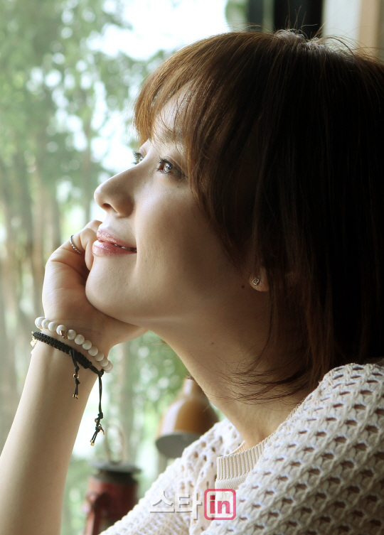 한효주 ''미소가 아름다운 그녀''                                                                                                                                               
