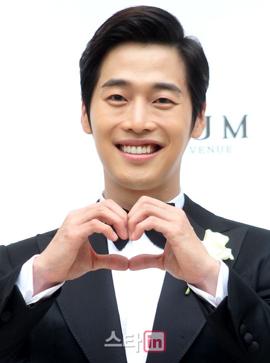 김재원 ''오늘따라 더 빛나는 살인미소''                                                                                                                                        