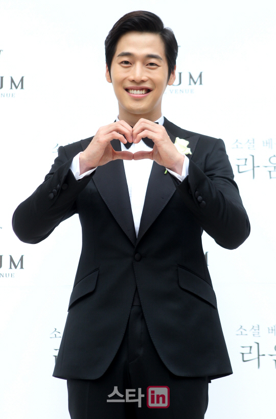 김재원 ''신부 향한 제 마음이에요''                                                                                                                                            