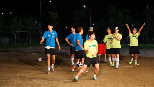 `런닝맨` 박지성, 골 넣었을 때 보다 더 과격한 세레모니                                                                                                                                             