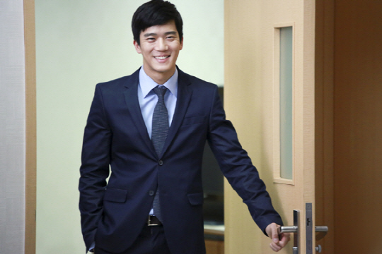 `상어` 오준영 (하석진)의 시골 청년 미소~                                                                                                                                                          