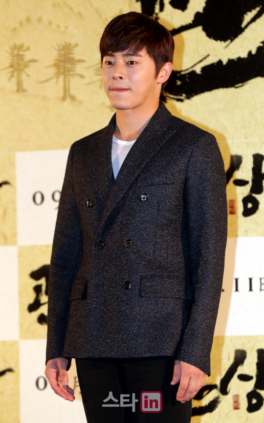 조정석 '긴장되네'                                                                                                                                                                       