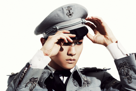 ‘컴백’ 샤이니, 키 티저 사진 ‘제복 입고 카리스마 발산’                                                                                                                                               