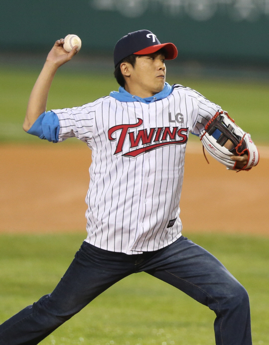  <2013 PO> 투구폼 제대로 잡힌 홍경민                                                                                                                                                              