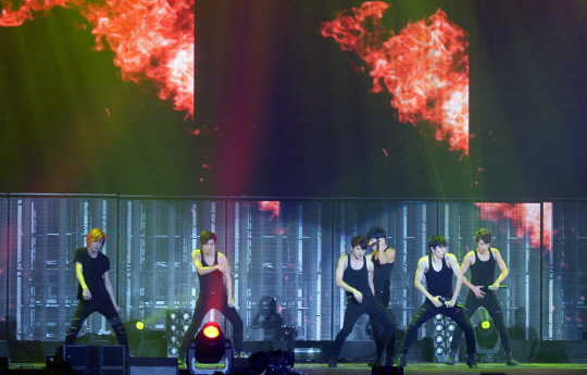 인피니트 서울 앙코르 콘서트                                                                                                                                                                             