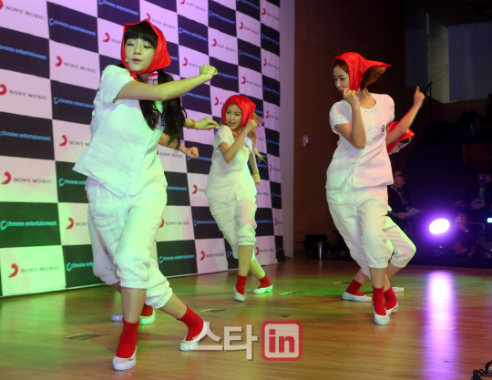 제대로 망가지는 크레용팝                                                                                                                                                                          